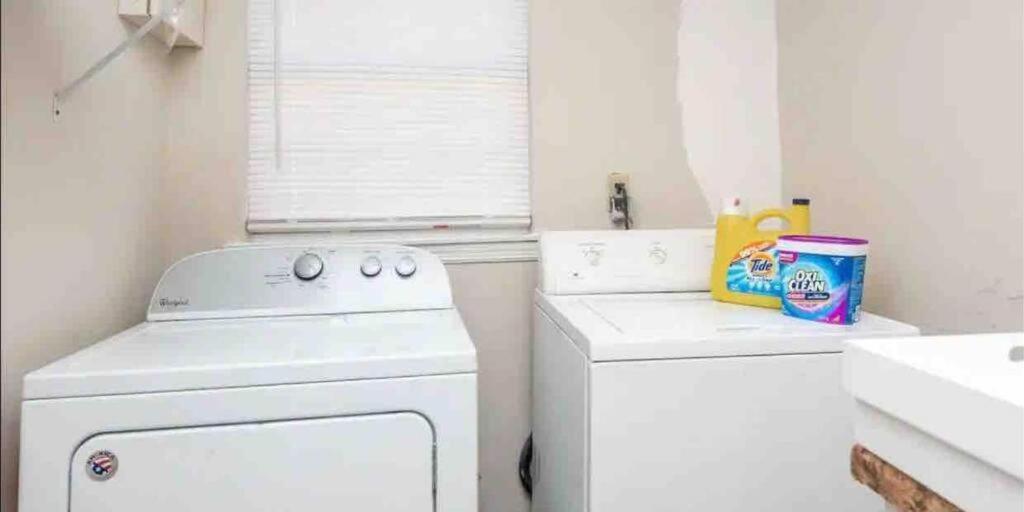 20Min To International Airport! 10Min To Pnc Music! Wifi Apartamento Charlotte Exterior foto